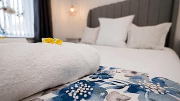 3 Schlafzimmer, Schreibtisch, Bügeleisen/Bügelbrett, WLAN