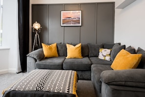 TV, offices - Adorable House: Afan Forest Park - STAE-Homes (Port Talbot)
