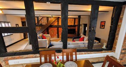 The Cottage: Beautiful Farm near Cannock Chase