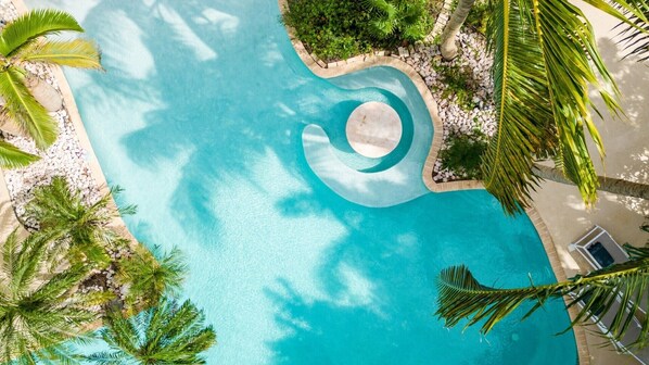 Pool - FRANGIPANI - Villa Encantado - Luxury Tropical Bed & Breakfast (Willemstad)