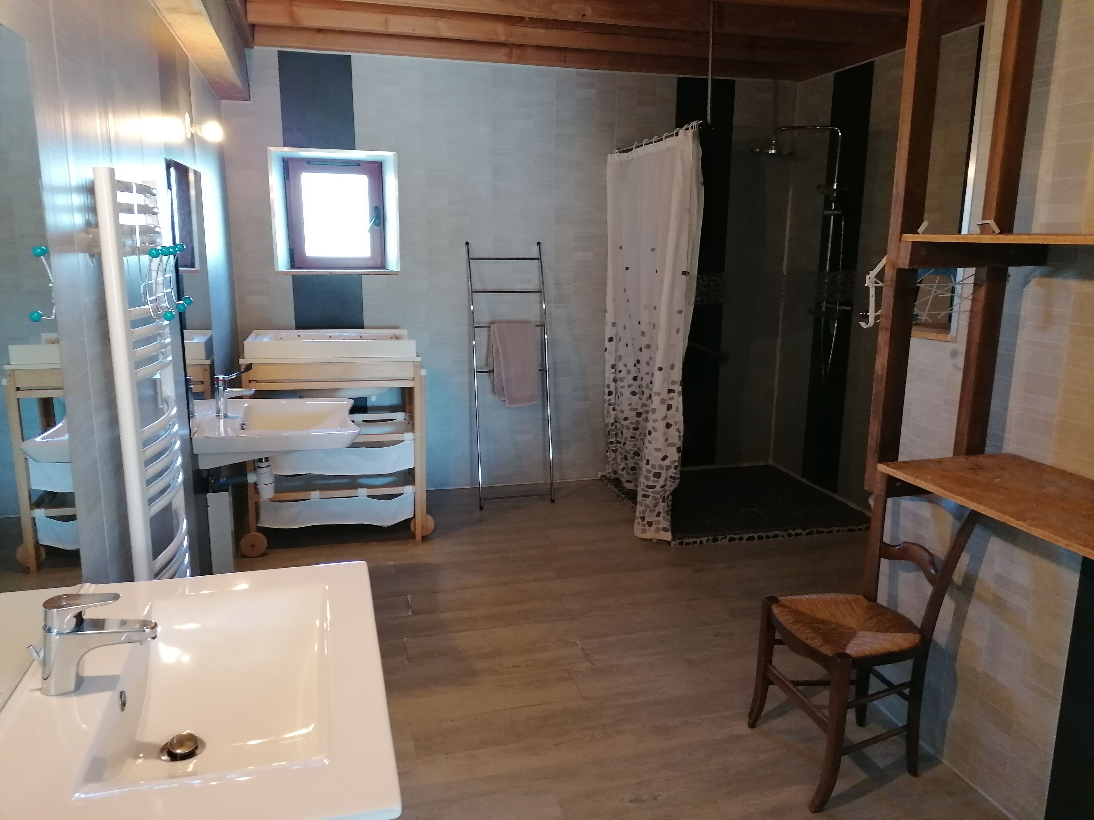 Een douche, een haardroger