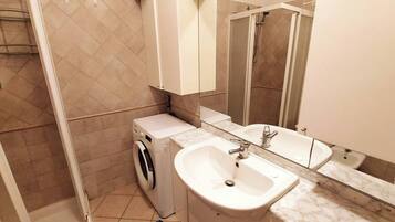 Loft, 1 Schlafzimmer, barrierefrei, Raucher | Badezimmer