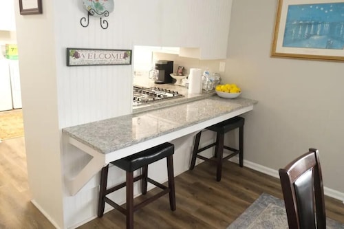 Entire house with 3 bedroom/1.5 bath