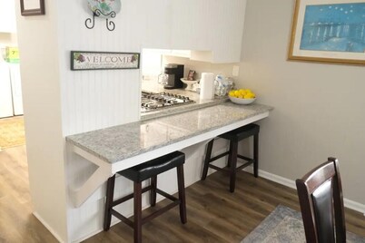 Entire house with 3 bedroom/1.5 bath