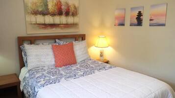 3 Schlafzimmer, Zimmersafe, Schreibtisch, Bügeleisen/Bügelbrett