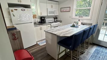 Micro-ondes, plaque de cuisson