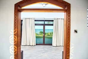 Interior - Three Bedroom Beachfront Villa, Ocean view with Swimming pool and Kitchen (Tanga)