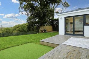 House | Property grounds - Beautiful 4-bed House With Countryside Views (Haverfordwest)