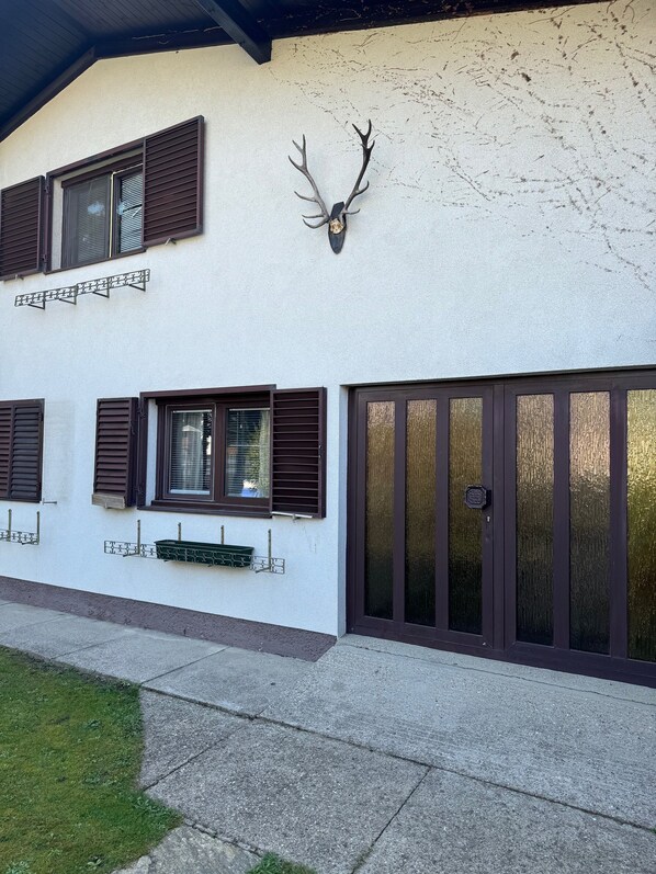 Talo, 2 makuuhuonetta, terassi | Ulkopuoli