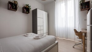 Unclassified image, 2 of 20, button - Italianway - Cermenate 7 (Milan)