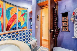 Shower, towels - Lovely 2-bed Apartment in Roma (Rome)