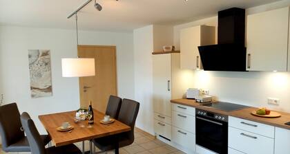 Ferienwohnung Hansen, in Ruhiger Lage mit Wunderschönem Ausblick