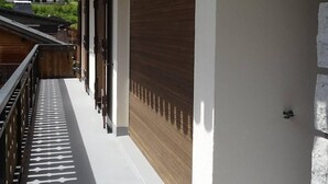 Exterior detail - Wifi, 350m from ski lifts, 1st floor, view village, balcony, parking, 60m², Les Gets (Les Gets)