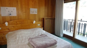 1 bedroom, WiFi, bed sheets - Wifi, 10m from resort center, 2nd floor, balcony, 33m², Les Gets (Les Gets)
