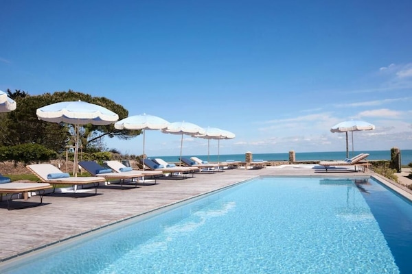 Seasonal outdoor pool