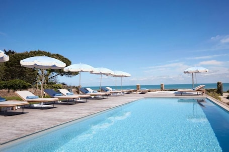 Seasonal outdoor pool