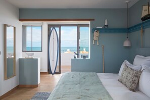 Signature Room | Free minibar items, soundproofing, free WiFi, bed sheets