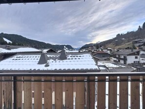 Property grounds - Wifi, 2nd floor, terrace, balcony, parking, 50m², Les Gets (Les Gets)