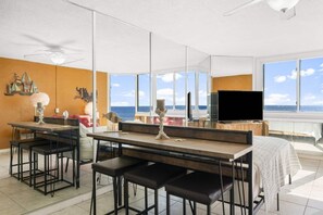 1 bedroom, iron/ironing board, free WiFi, bed sheets - Top of the Gulf 421 - Luxury Beach View Condo (Panama City Beach)