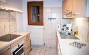 Microwave, oven, dishwasher - Wifi, 350m from ski lifts, 1st floor, balcony, tv, ski locker, 65m², Les Gets (Les Gets)