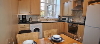 Kirkmay House Apartment