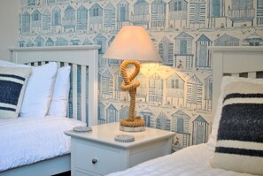 2 chambres, fer et planche à repasser, Wi-Fi gratuit, draps fournis