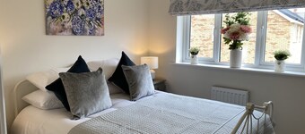 Comfortable Well Equipped Home In Isleham. Close to Newmarket, Ely & Cambridge