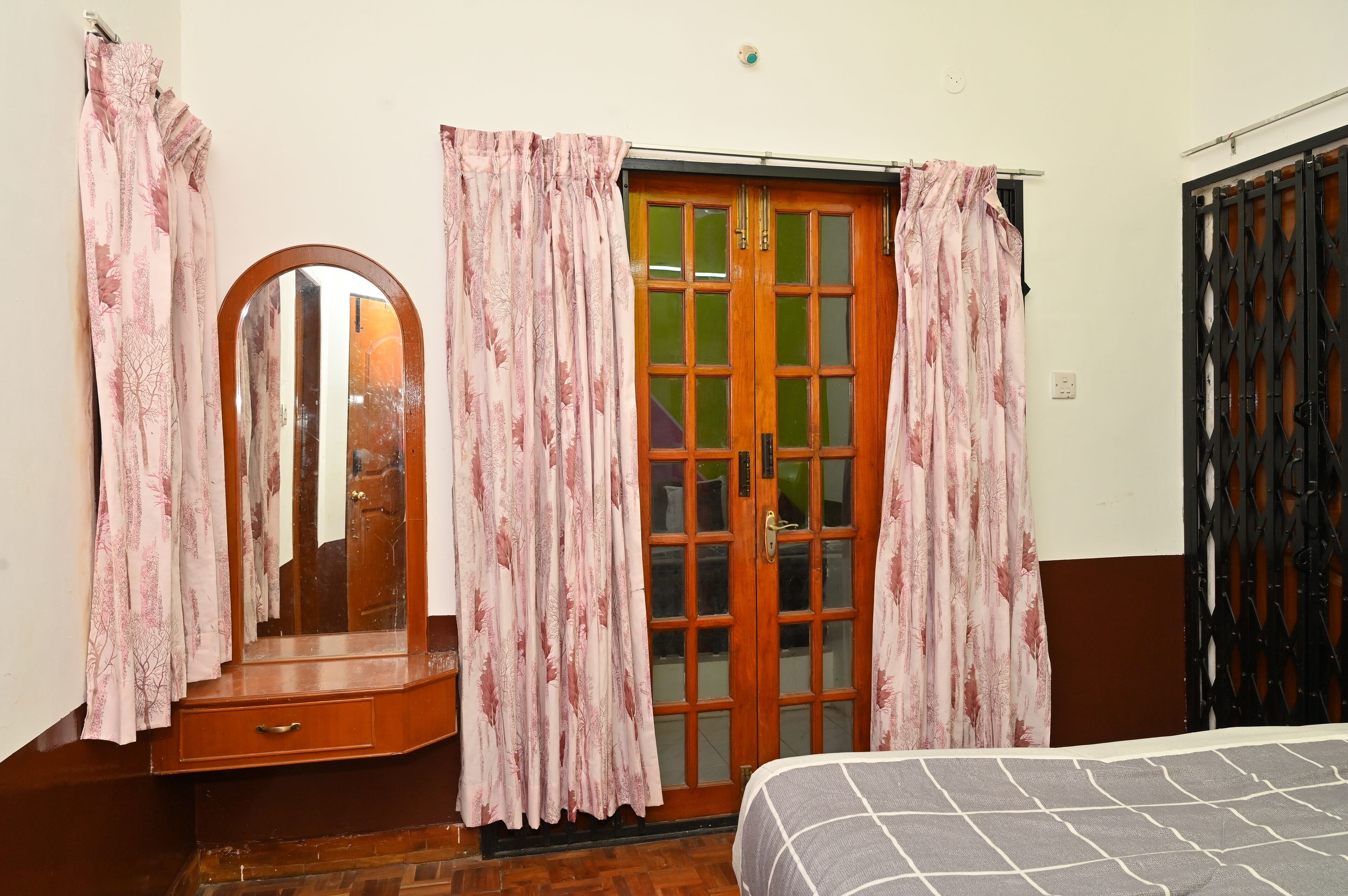 2 Schlafzimmer, Zimmersafe, kostenloses WLAN, Bettwäsche