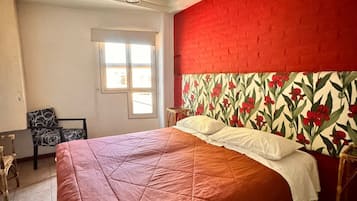 9 habitaciones, wifi y ropa de cama