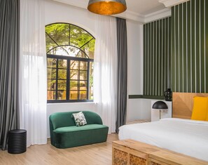 Deluxe Room, Multiple Beds | In-room safe, individually decorated, desk, soundproofing - Le Palais d'Akwa (Abidjan)