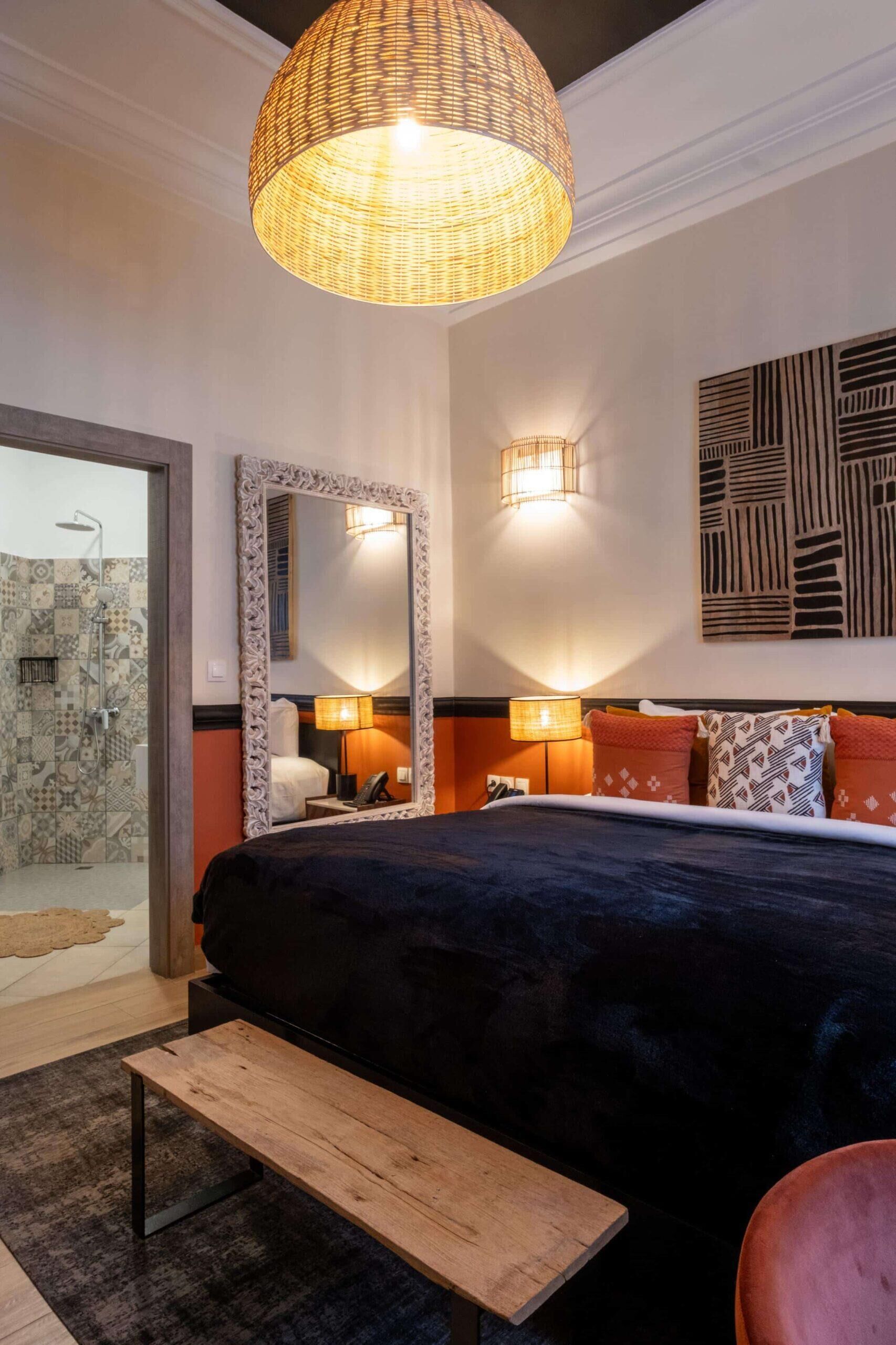 Standard Room, 1 Queen Bed | In-room safe, individually decorated, desk, soundproofing