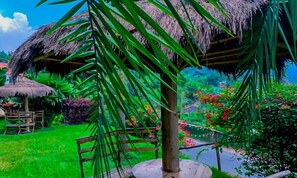 Khu ẩm thực ngoài trời