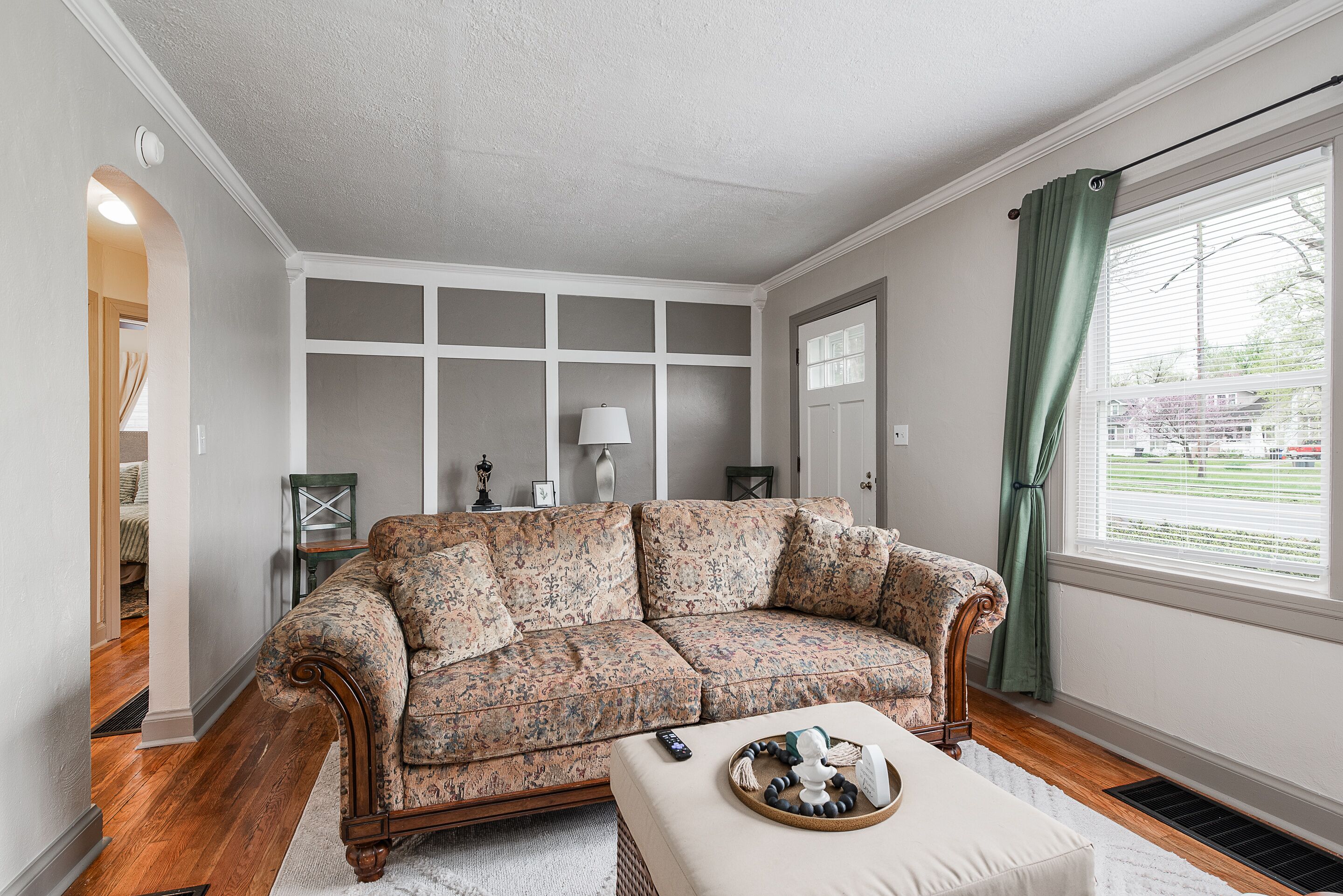 Clarksville Indiana- less than 10 min from downtown Louisville KY!