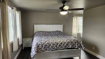 3 bedrooms, WiFi, bed sheets