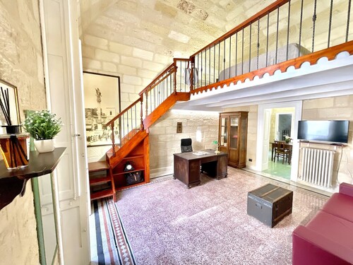 [Splendid and typical] Fast Wi-fi & Easy parking