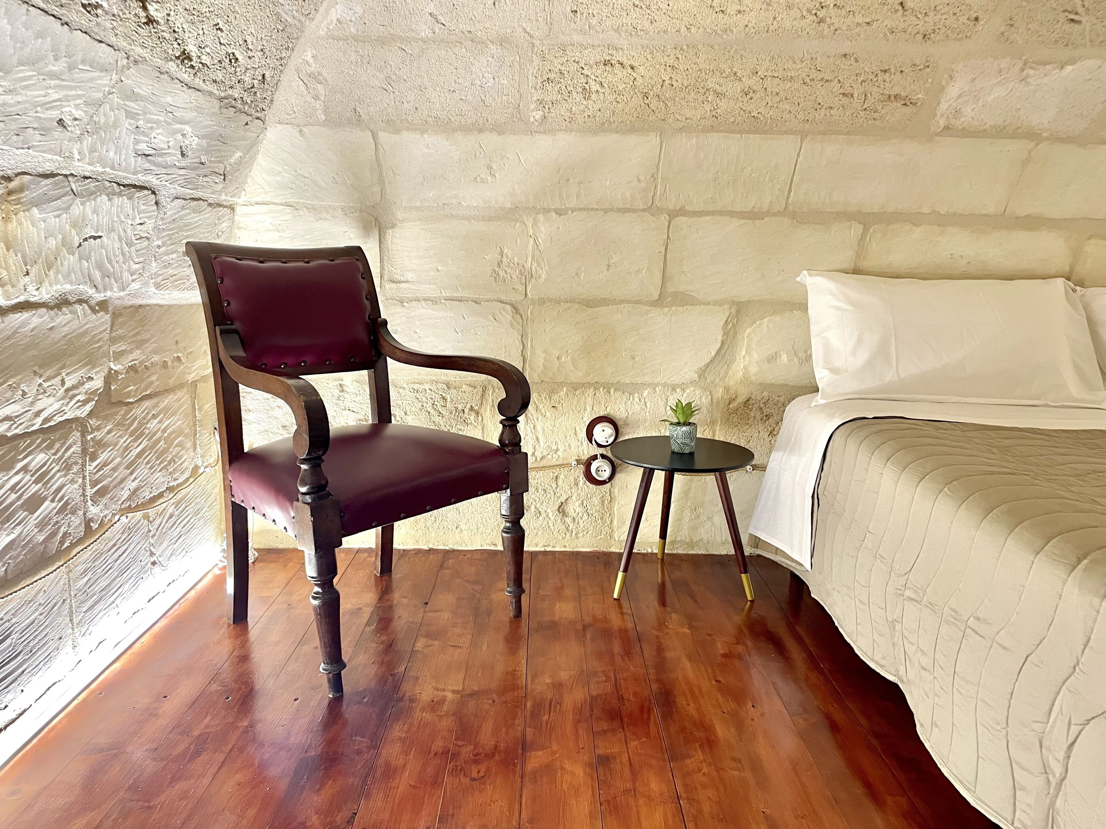 1 chambre, coffres-forts dans les chambres, bureau, Wi-Fi