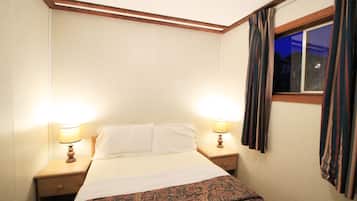2 bedrooms, bed sheets