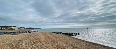 Basic Apartment | Beach | On the beach, beach towels