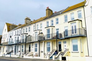 Basic Apartment | Exterior - Beachfront Bolthole With Seaview in Idyllic Hythe (Hythe)