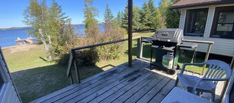 "Lakeside Landing" Escape to paradise