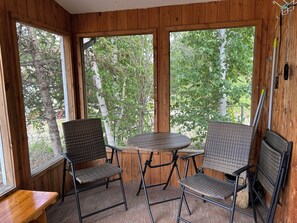 Interior - "Off the hook" Lakeside - Boat Rentals on site! (Seven Sister Falls)
