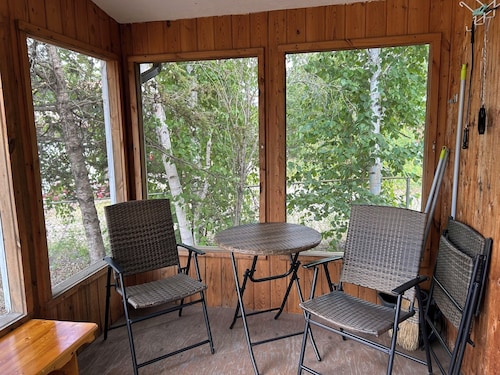 "Off the hook" Lakeside - Boat Rentals on site!