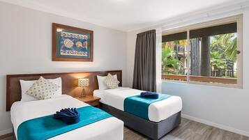 3 bedrooms, desk, iron/ironing board, WiFi