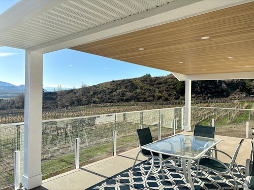 Oliver Oasis, Cab Franc: swim spa and 5 bdrm in the heart of wine country!