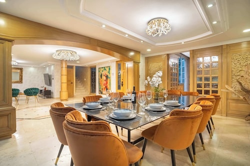 Prime Polanco Stay With Patio, Near Shops & Cafés