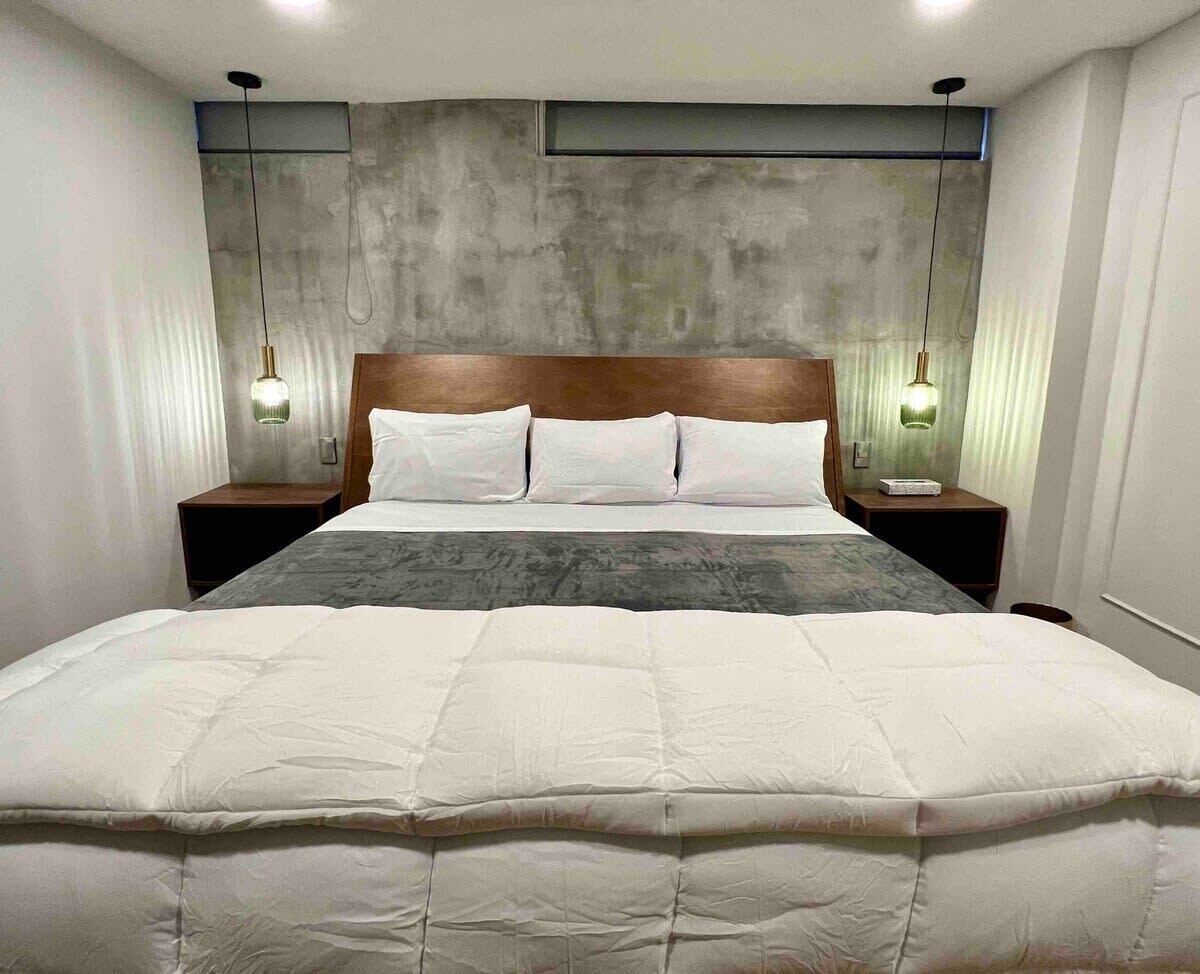 9 bedrooms, iron/ironing board, travel crib, free WiFi