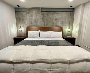 9 Schlafzimmer, Bügeleisen/Bügelbrett, Reisekinderbett, kostenloses WLAN