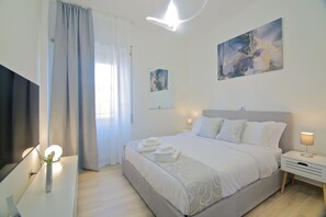 3 室のベッドルーム、アイロン / アイロン台、旅行用ベビーベッド、WiFi (無料)