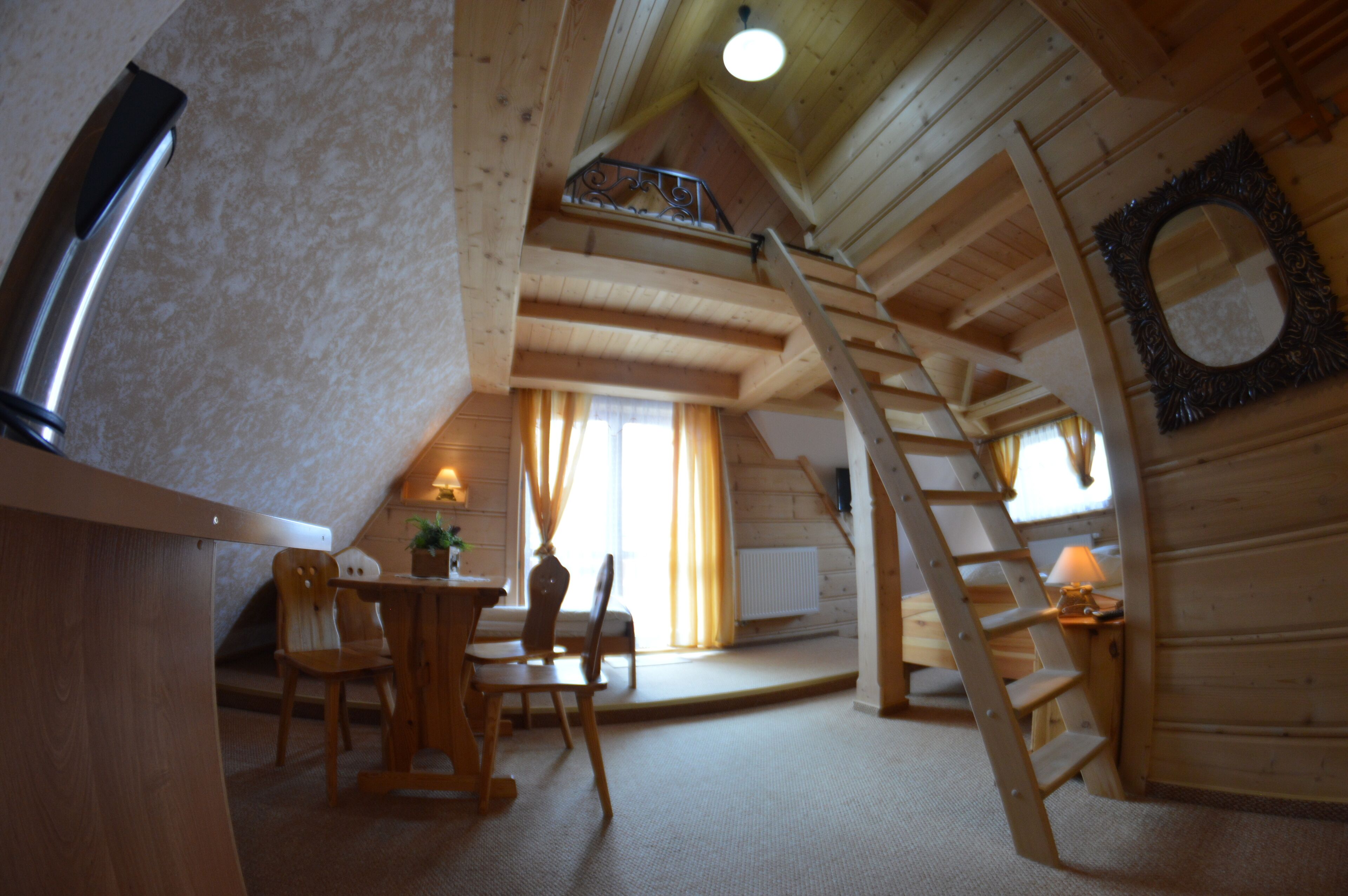 واي فاي مجانًا وملاءات أسرّة