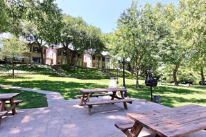 屋外ダイニングエリア